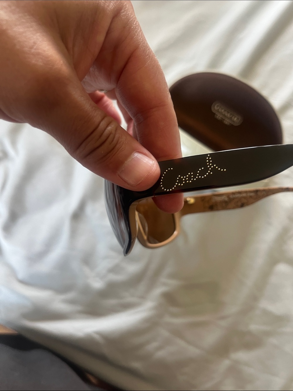 Coach Brown Gradient Women's Sunglasses with Cream Case - Picture 3 of 4